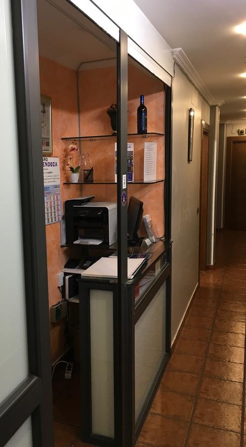 Pension La Bilbaina - Albergue Логроньйо Екстер'єр фото